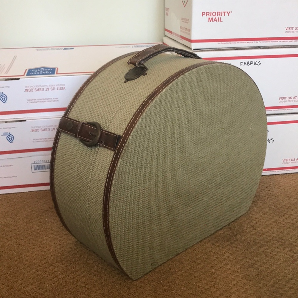 Vintage Hat Case